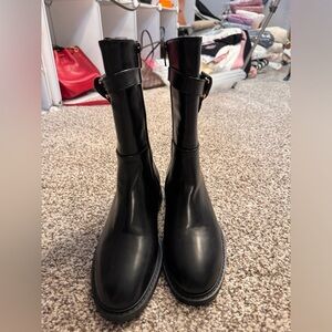 Leather boots